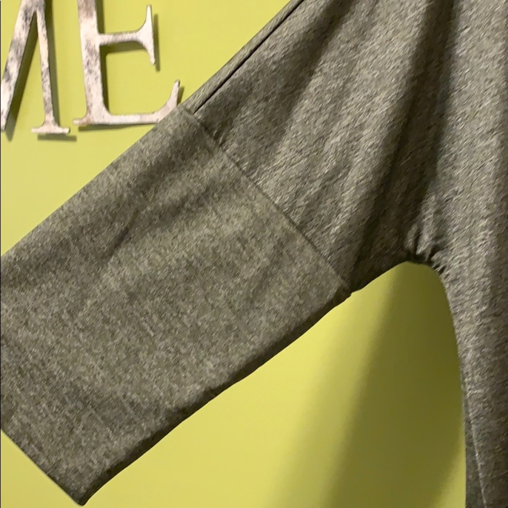 Gray Top - Picture 5 of 7
